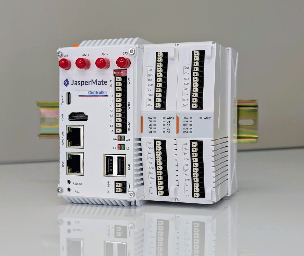 JasperMate V1-EX2 AI controller with IO expansion module mounted on DIN rail